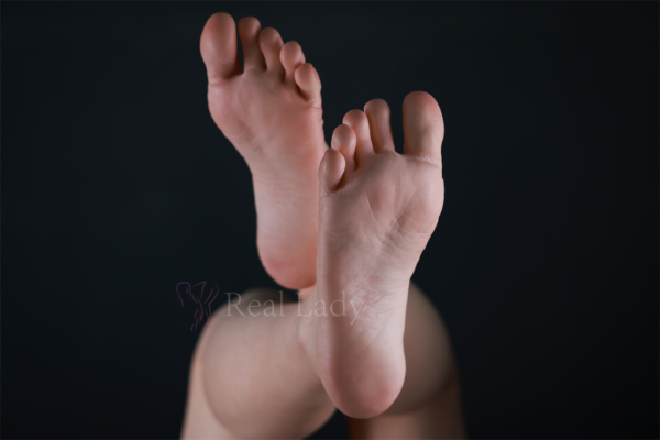 Belleza Angelical De Silicona Pura Con Pechos E Y Piel Realista - Imagen 11